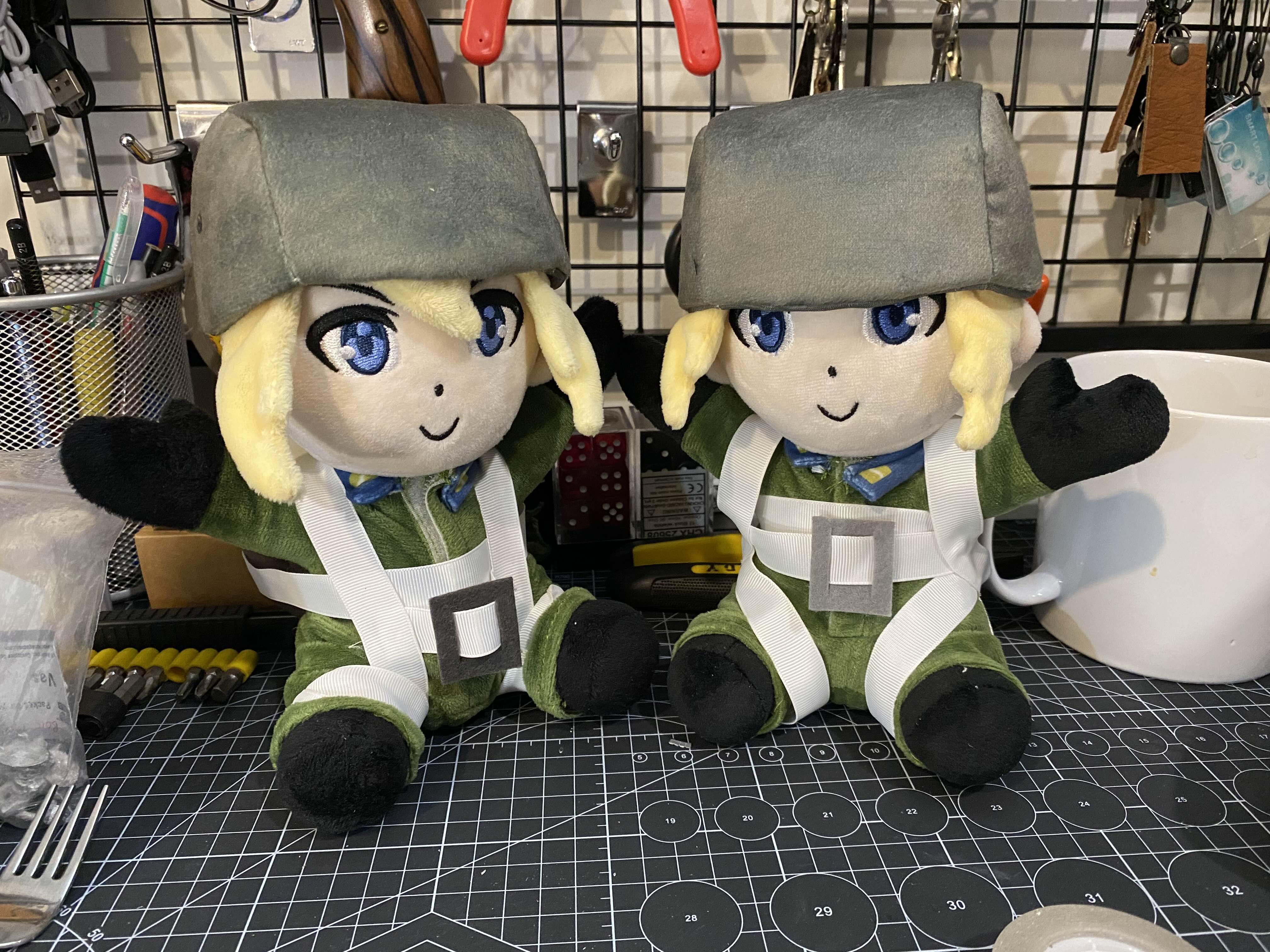 [PRE-ORDER] NoiR Series 029 Komet Chan Plushie - Image 3